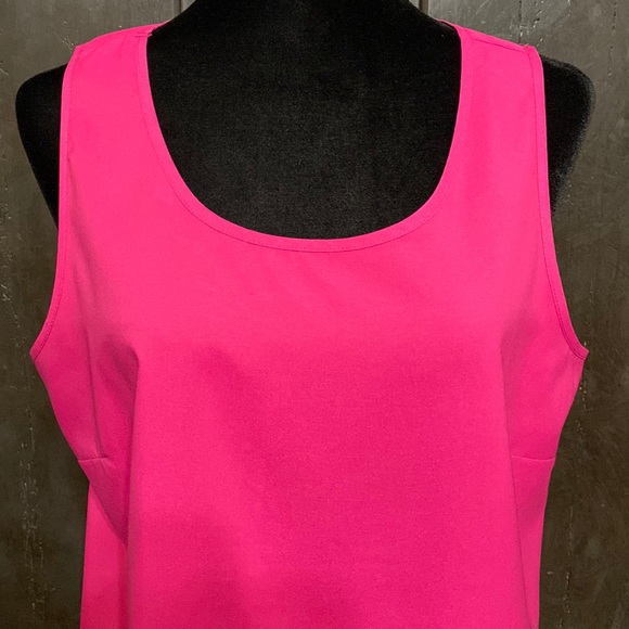 Time & Tru fuchsia tank top- size large - Picture 4 of 9